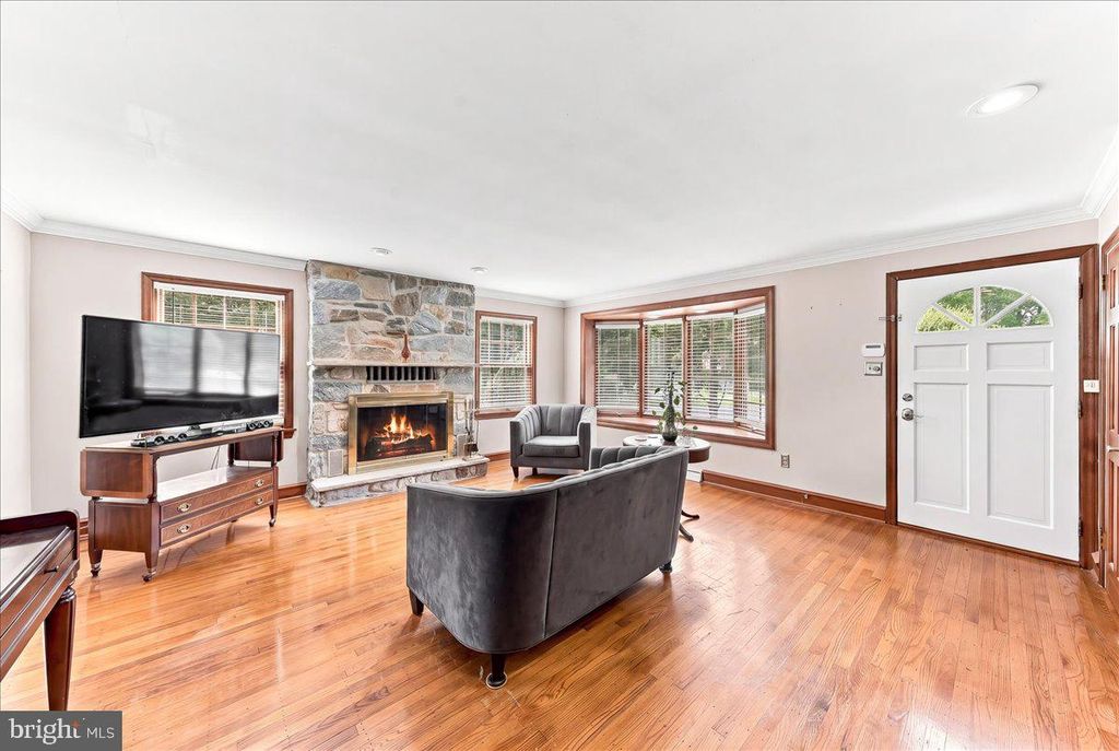 100 GOVERNORS DR, WALLINGFORD, PA 19086 — photo 3