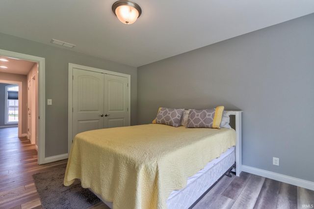 13201 Prestwick Court, Evansville, IN 47725
