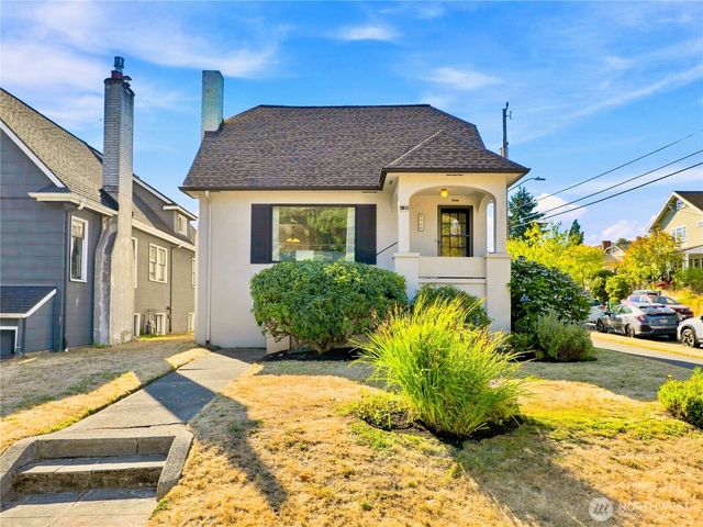 7719 Ashworth Avenue N, Seattle, WA 98103