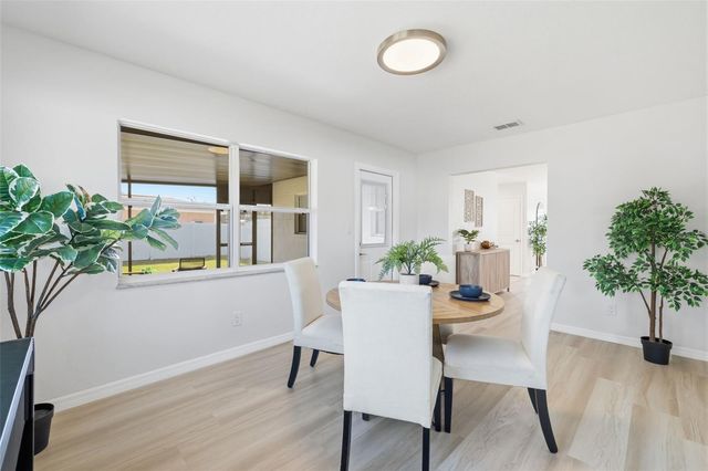 1027 27TH AVENUE S, St Petersburg, FL 33705