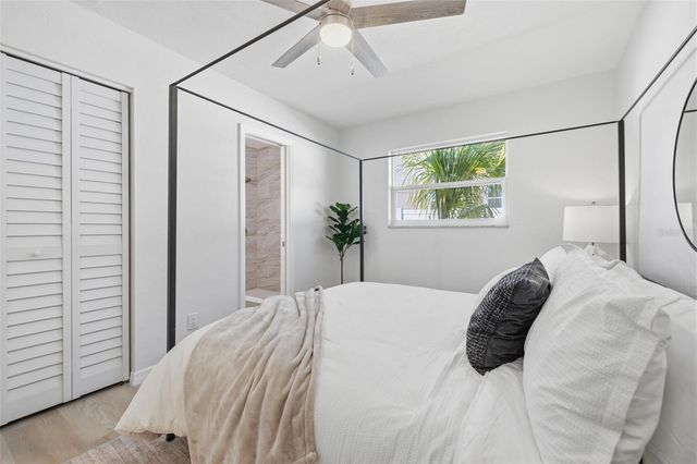 1027 27TH AVENUE S, St Petersburg, FL 33705