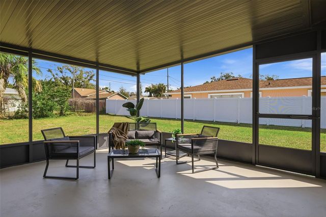 1027 27TH AVENUE S, St Petersburg, FL 33705