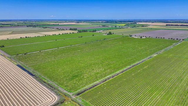 37830 Jefferson Blvd, Clarksburg, CA 95612