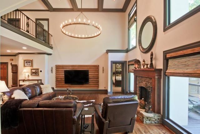 1692 N Hadaway Road NW, Kennesaw, GA 30152