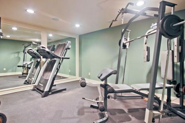 1692 N Hadaway Road NW, Kennesaw, GA 30152