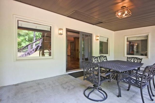 1692 N Hadaway Road NW, Kennesaw, GA 30152
