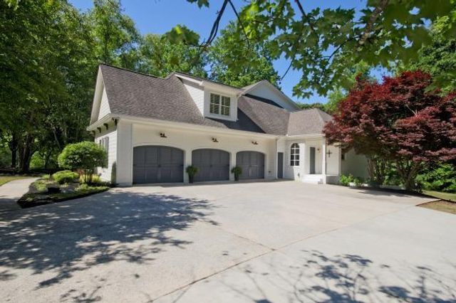 1692 N Hadaway Road NW, Kennesaw, GA 30152
