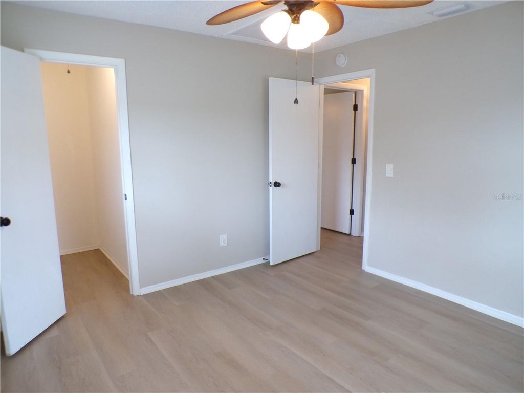 Image 28 of property listing at 1622 17TH STREET E, Bradenton, FL 34208