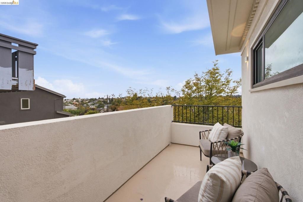 Image 20 of property listing at 4034 Balfour, Oakland, CA 94610