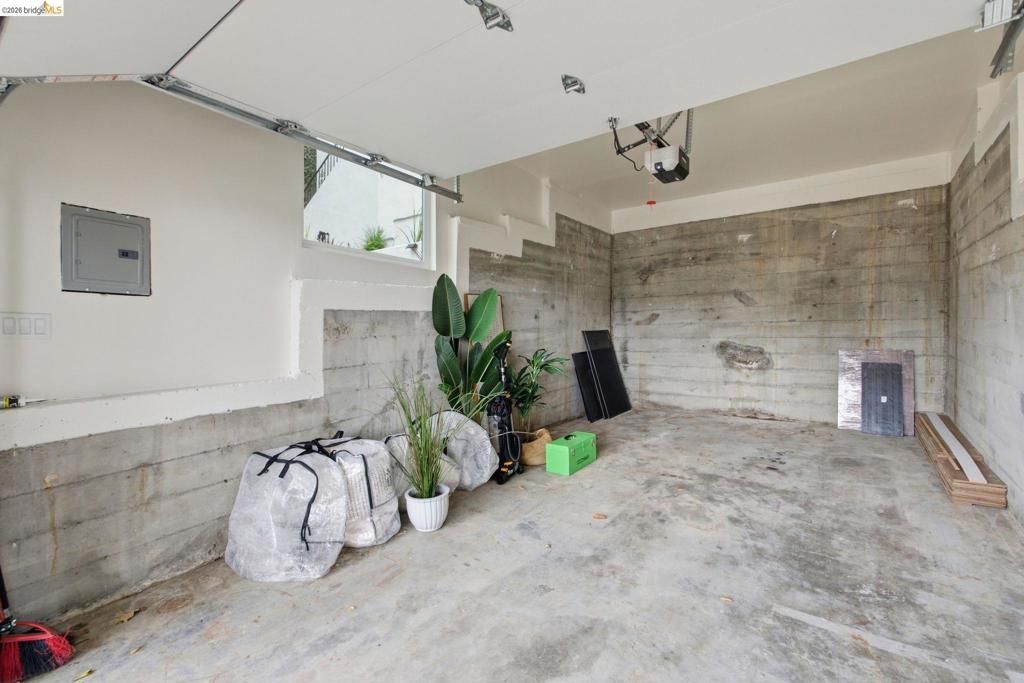 Image 36 of property listing at 4034 Balfour, Oakland, CA 94610