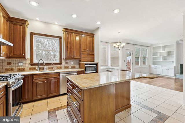 14408 TRACY SCHAR LN, Centreville, VA 20121