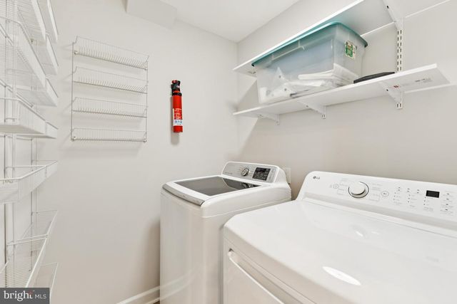 14408 TRACY SCHAR LN, Centreville, VA 20121