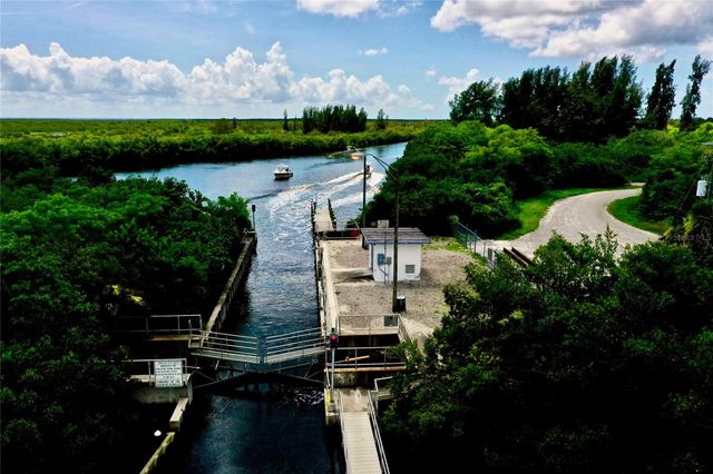 10444 PORT EVERGLADES STREET, Port Charlotte, FL 33981