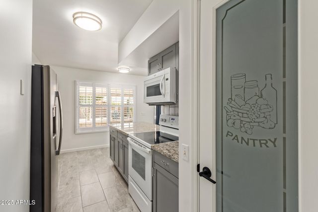 13223 W BONANZA Drive, Sun City West, AZ 85375