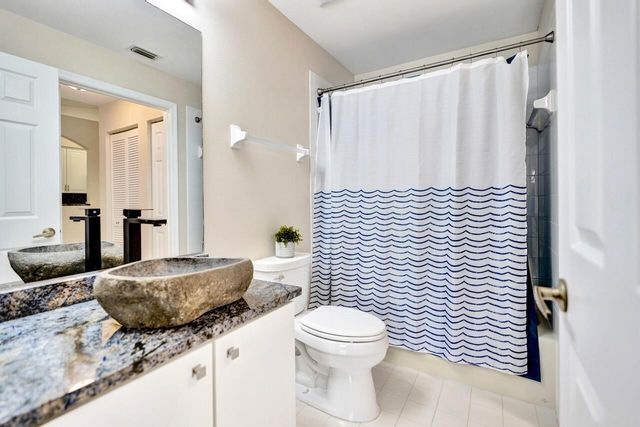 8375 Logia Circle, Boynton Beach, FL 33472