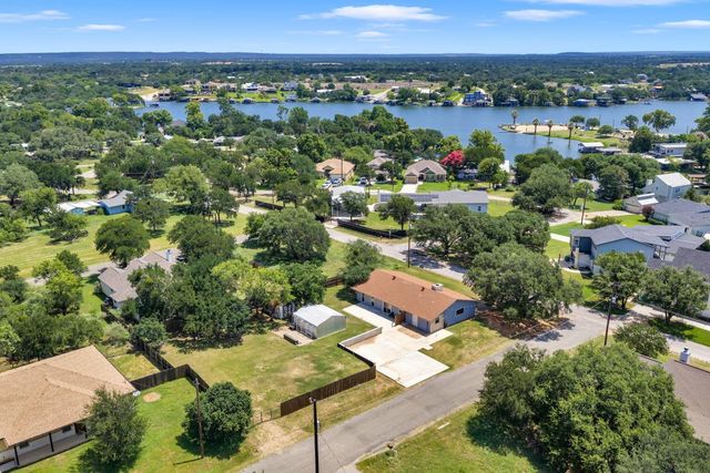 2208 Belaire DR, Granite Shoals, TX 78654