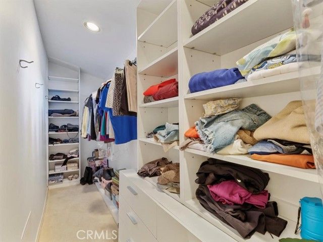 8238 Skyline Drive, Los Angeles, CA 90046