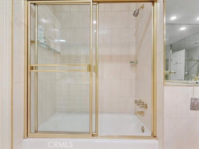 8238 Skyline Drive, Los Angeles, CA 90046