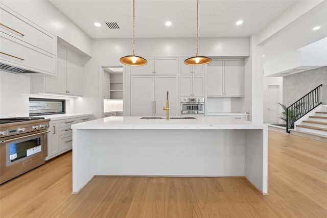 6534 Corbin Street, Houston, TX 77055