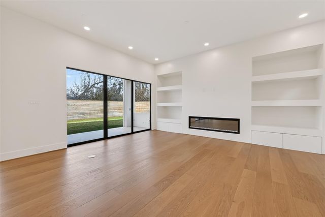 6534 Corbin Street, Houston, TX 77055