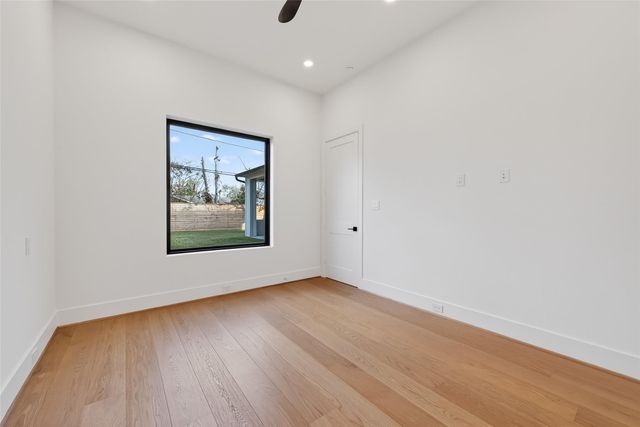 6534 Corbin Street, Houston, TX 77055