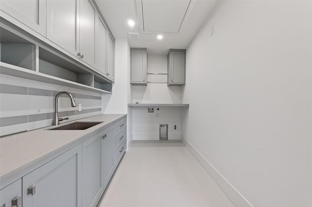 6534 Corbin Street, Houston, TX 77055