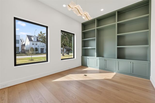 6534 Corbin Street, Houston, TX 77055