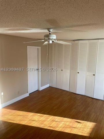 I Valencia I 214, Delray Beach, FL 33446