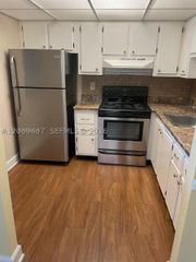 I Valencia I 214, Delray Beach, FL 33446