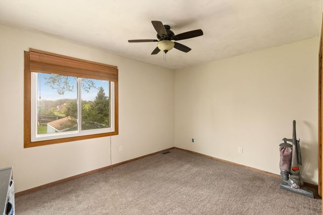 3200 SE 22nd Court, Des Moines, IA 50320