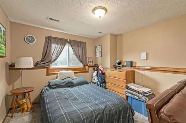 3200 SE 22nd Court, Des Moines, IA 50320