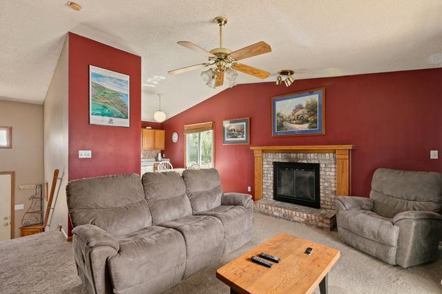 3200 SE 22nd Court, Des Moines, IA 50320