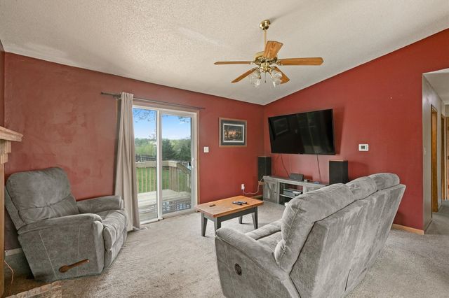 3200 SE 22nd Court, Des Moines, IA 50320
