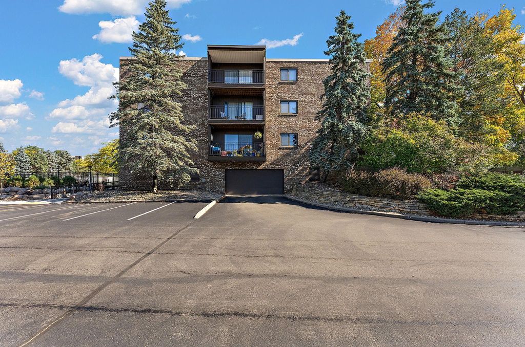 4100 Parklawn Avenue 318, Edina, MN 55435 — photo 3