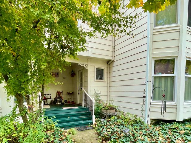 515 Clinton Rd, Jackson, CA 95642