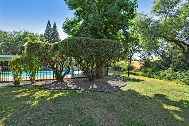 515 Clinton Rd, Jackson, CA 95642