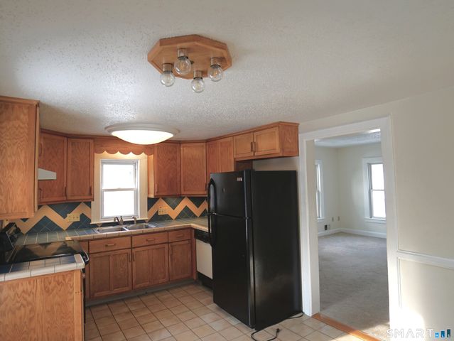 42 Woodbridge Street 42.5, Manchester, CT 06042