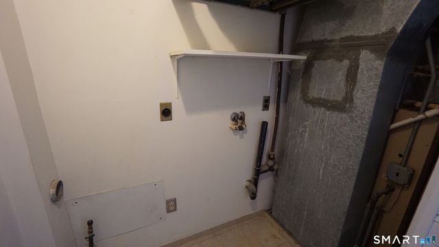 42 Woodbridge Street 42.5, Manchester, CT 06042