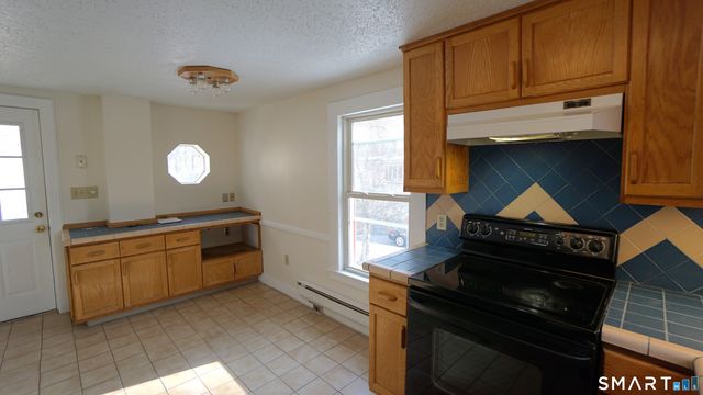 42 Woodbridge Street 42.5, Manchester, CT 06042