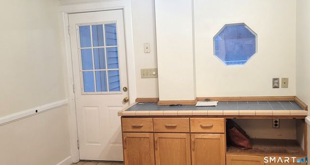 42 Woodbridge Street 42.5, Manchester, CT 06042