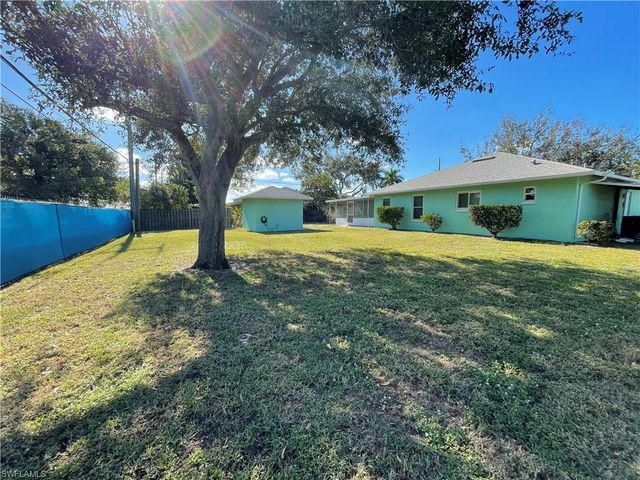 2748 44th ST SW, Naples, FL 34116