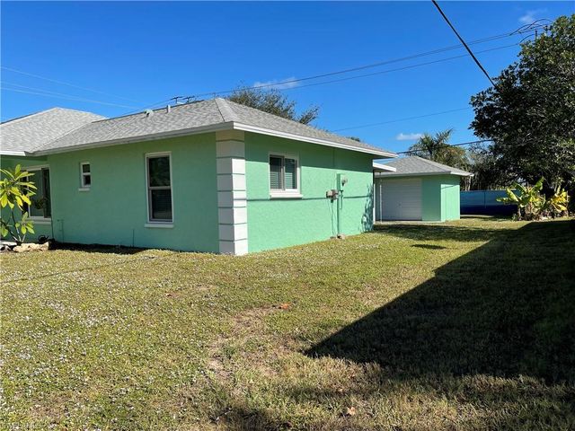 2748 44th ST SW, Naples, FL 34116