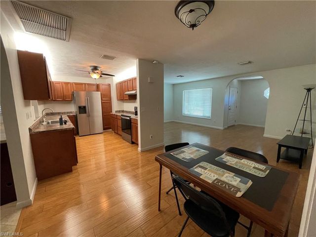 2748 44th ST SW, Naples, FL 34116