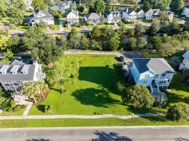 66 Petigru Drive, Beaufort, SC 29902