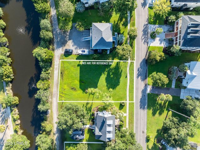 66 Petigru Drive, Beaufort, SC 29902