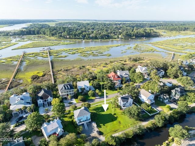 66 Petigru Drive, Beaufort, SC 29902