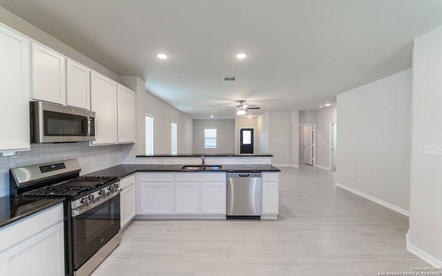 6523 Scooby Acres, San Antonio, TX 78253