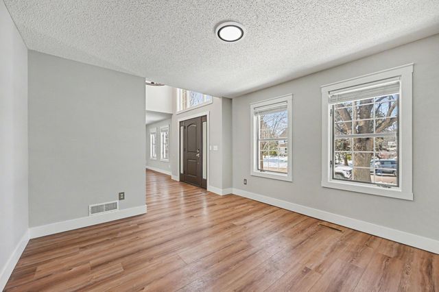 2199 Loyola Drive, Woodbury, MN 55125