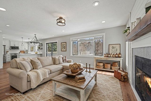 2199 Loyola Drive, Woodbury, MN 55125