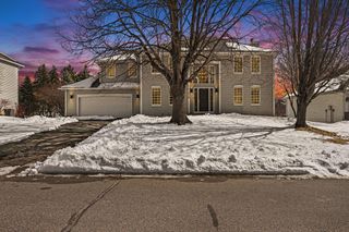 2199 Loyola Drive, Woodbury, MN 55125